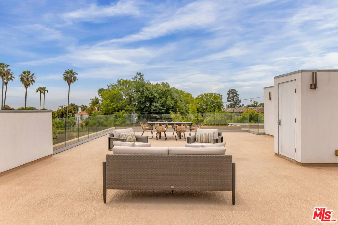 12443 W Sunset Blvd