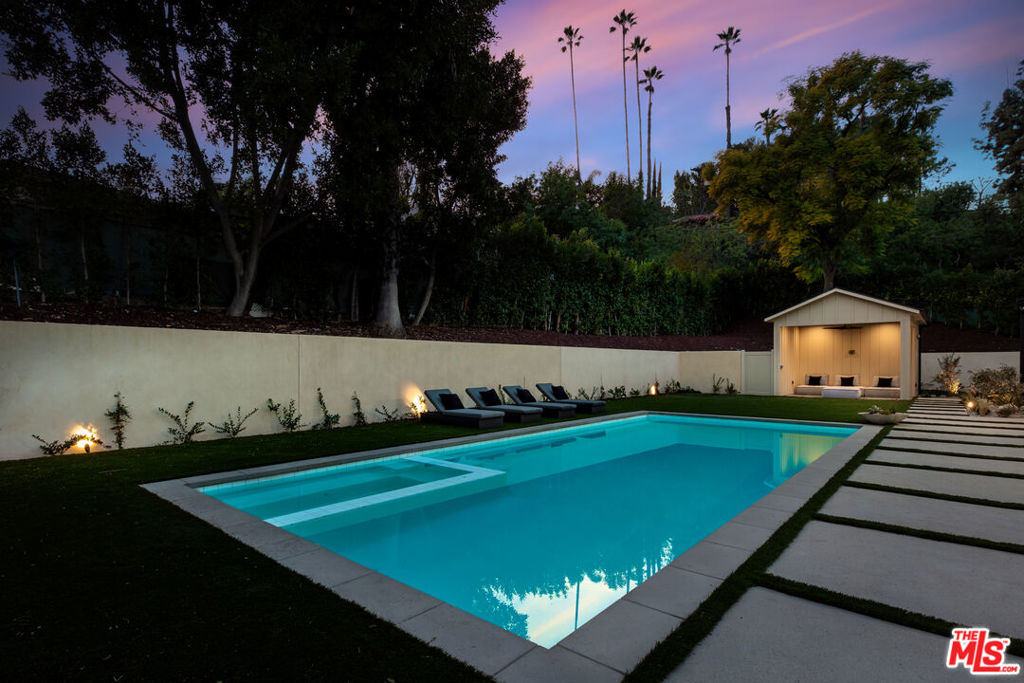 18100 Karen Drive