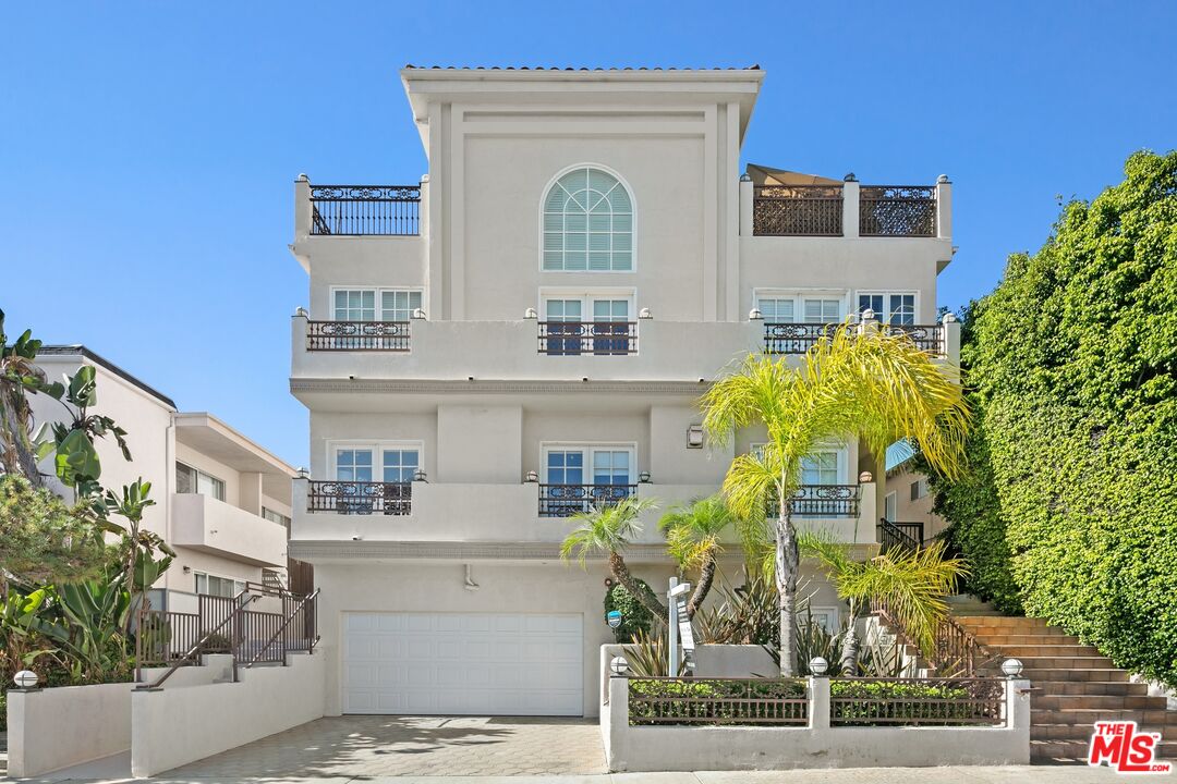 11723 Mayfield Ave Unit: 5