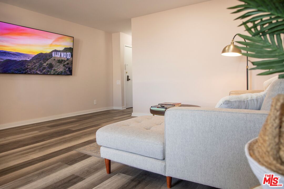 6151 Orange St Unit: 215