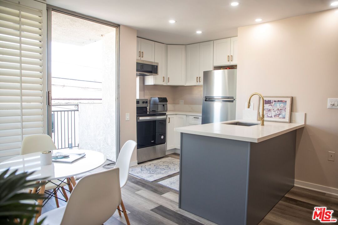6151 Orange St Unit: 215