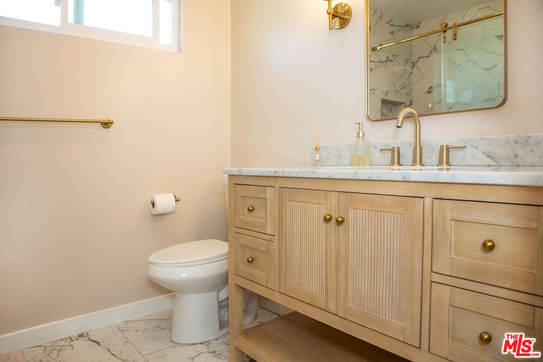 6151 Orange St Unit: 215