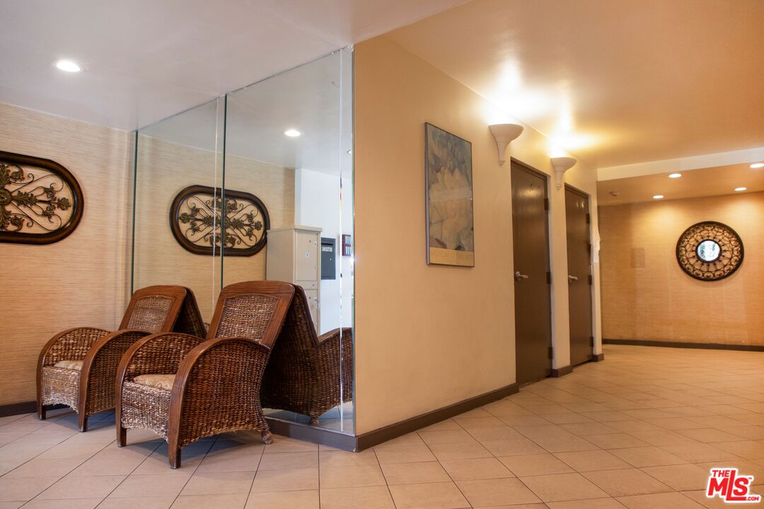 6151 Orange St Unit: 215