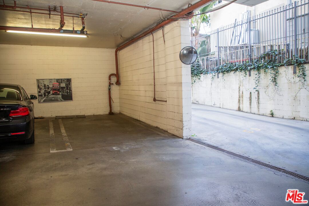 6151 Orange St Unit: 215