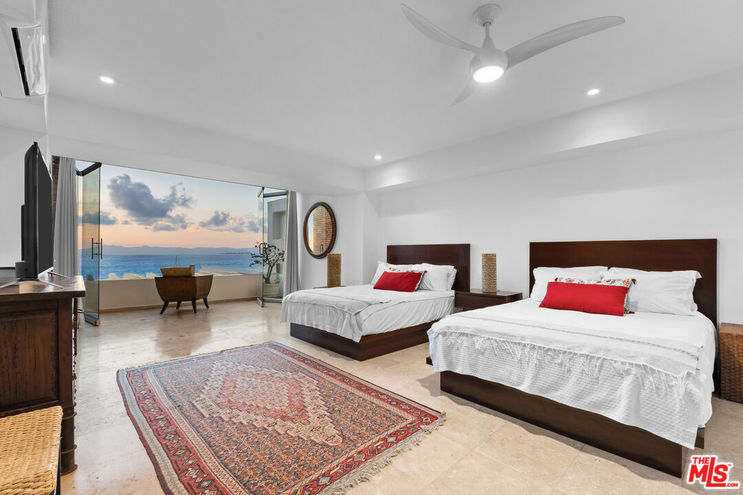 402 Herradura Unit: Mexico