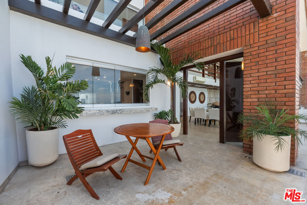 402 Herradura Unit: Mexico