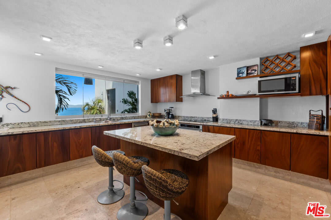 402 Herradura Unit: Mexico