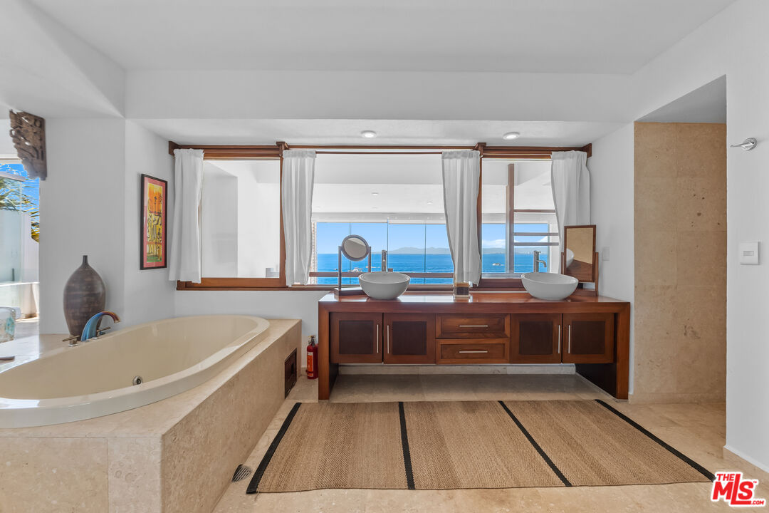 402 Herradura Unit: Mexico