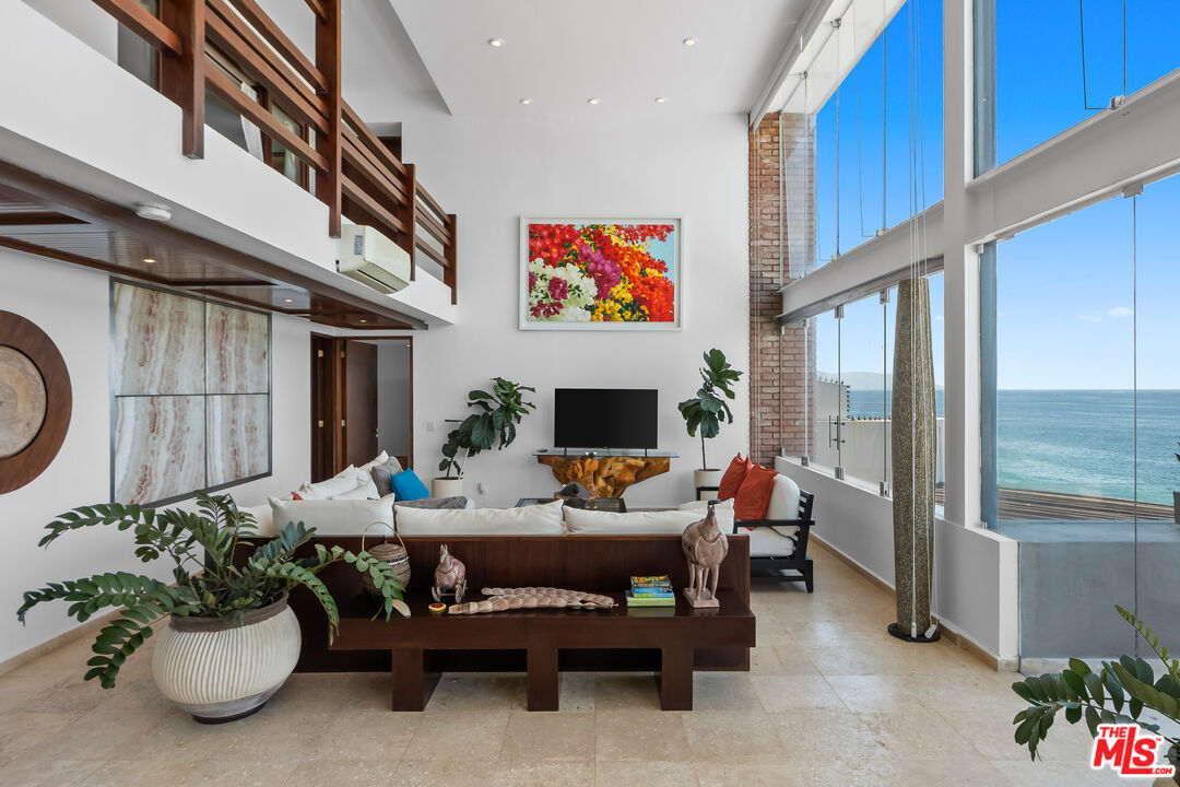 402 Herradura Unit: Mexico