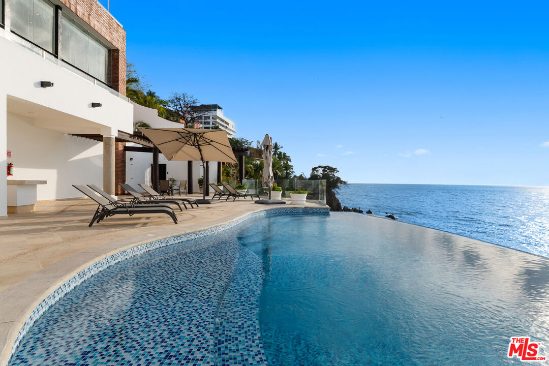 402 Herradura Unit: Mexico