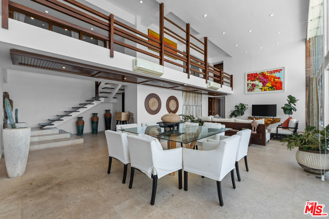 402 Herradura Unit: Mexico