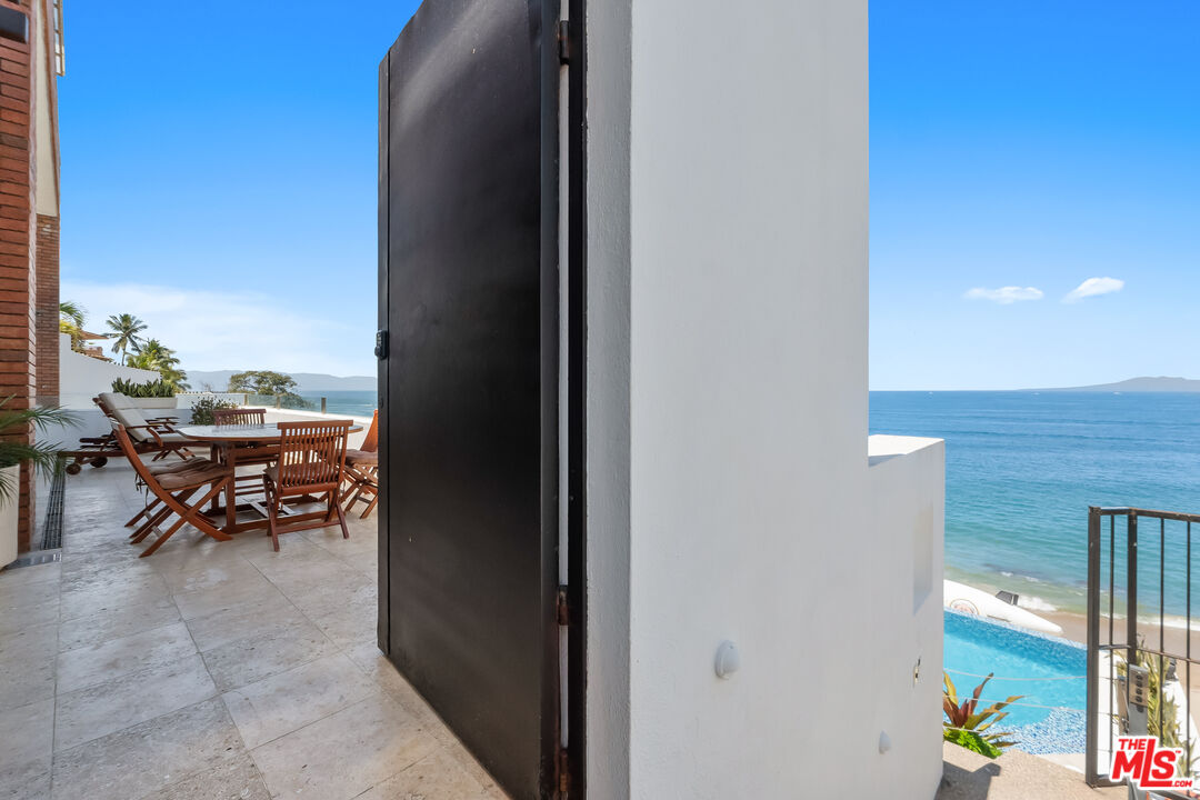 402 Herradura Unit: Mexico