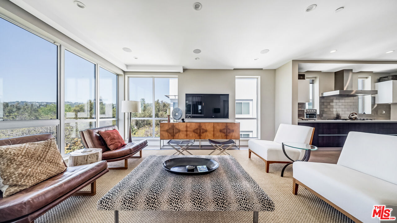 460 N Palm Dr Unit: 506PH