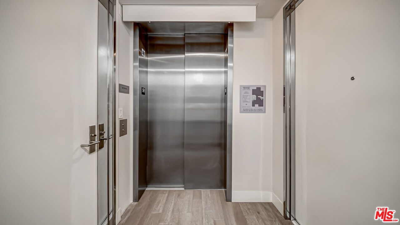 460 N Palm Dr Unit: 506PH