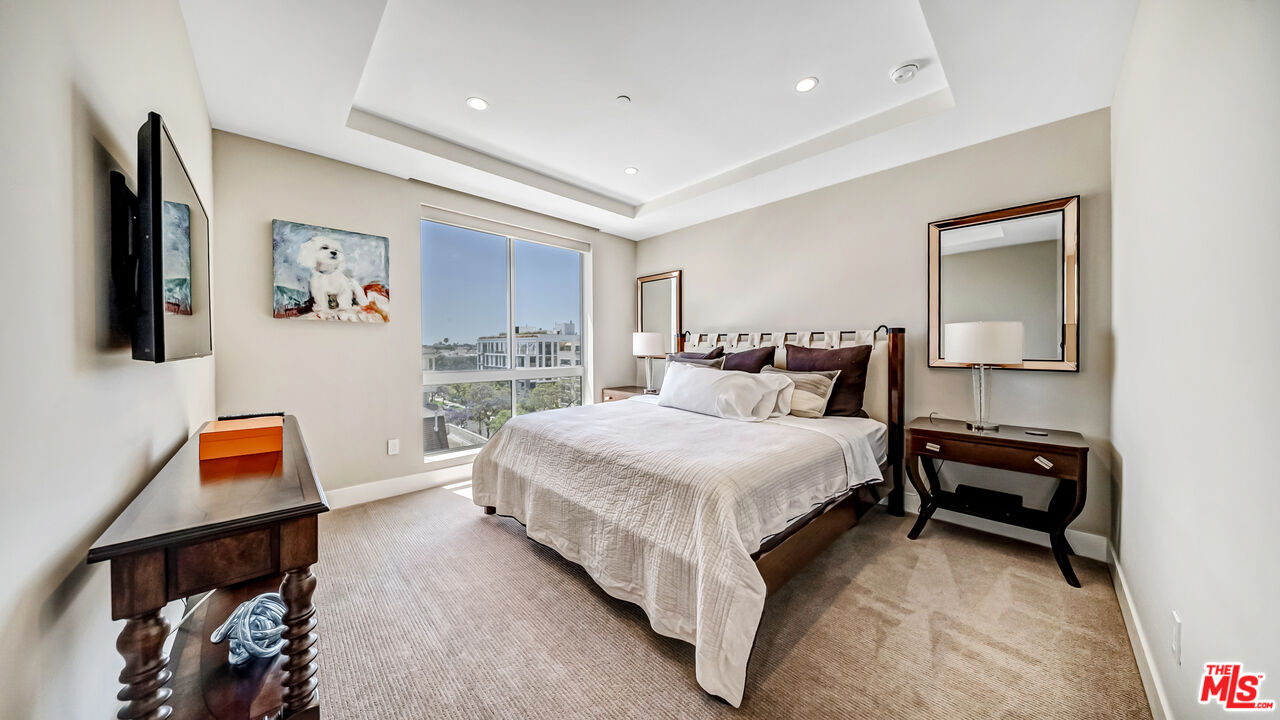 460 N Palm Dr Unit: 506PH