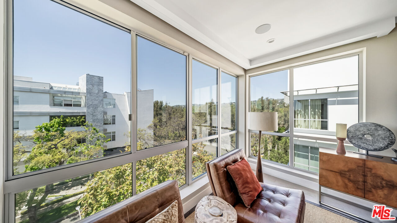 460 N Palm Dr Unit: 506PH