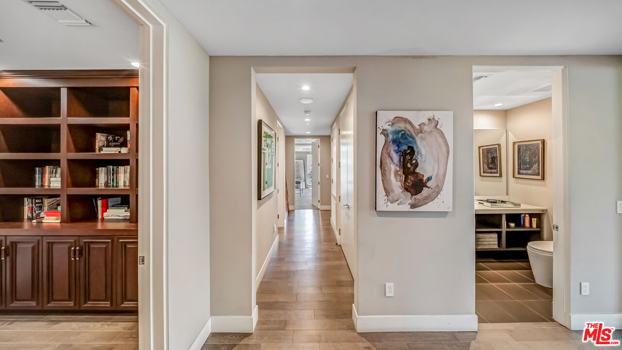 460 N Palm Dr Unit: 506PH