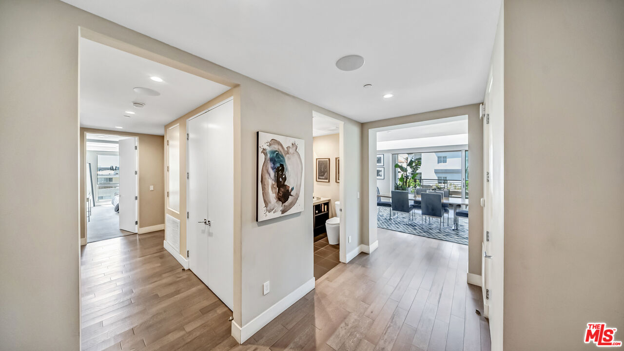 460 N Palm Dr Unit: 506PH