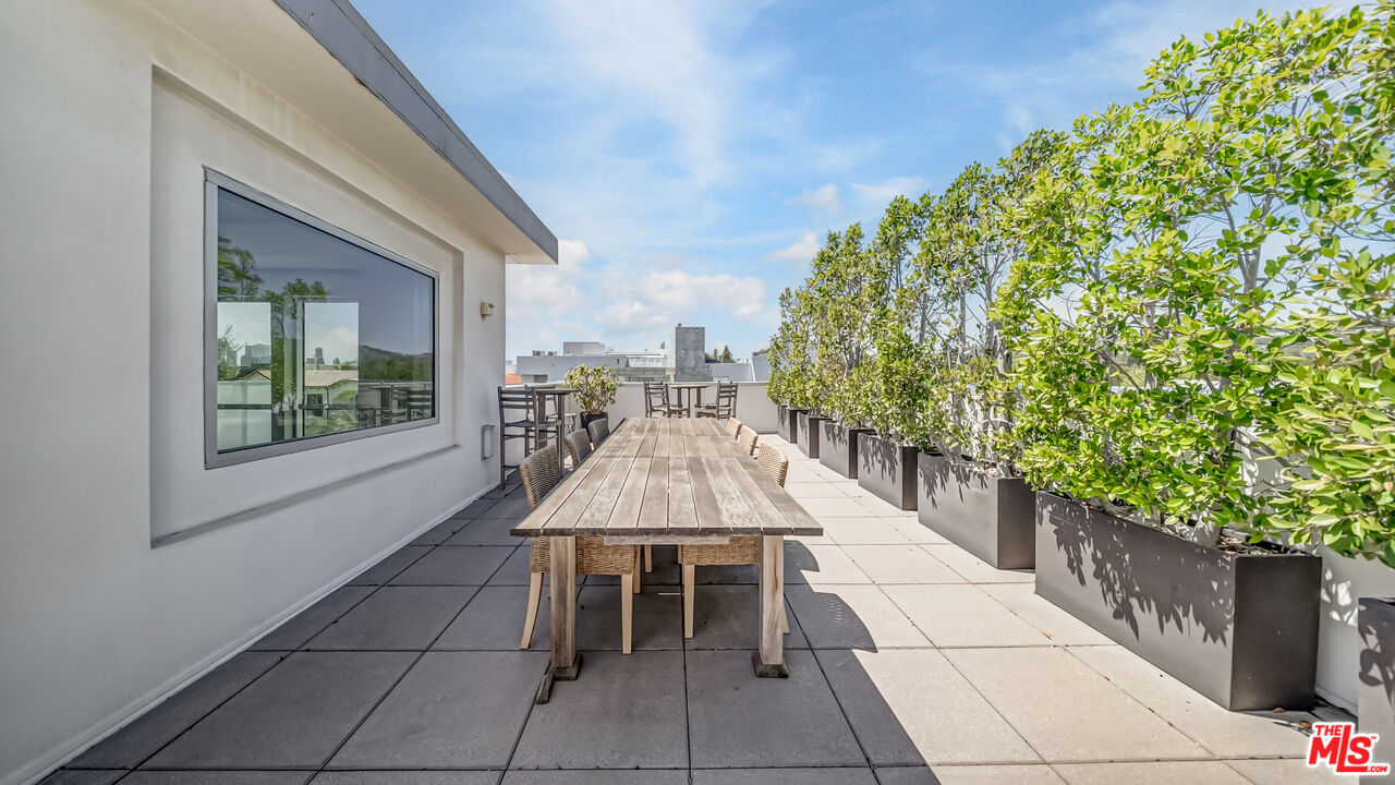 460 N Palm Dr Unit: 506PH