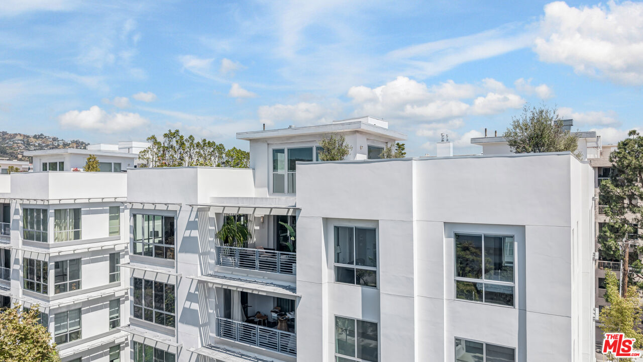 460 N Palm Dr Unit: 506PH