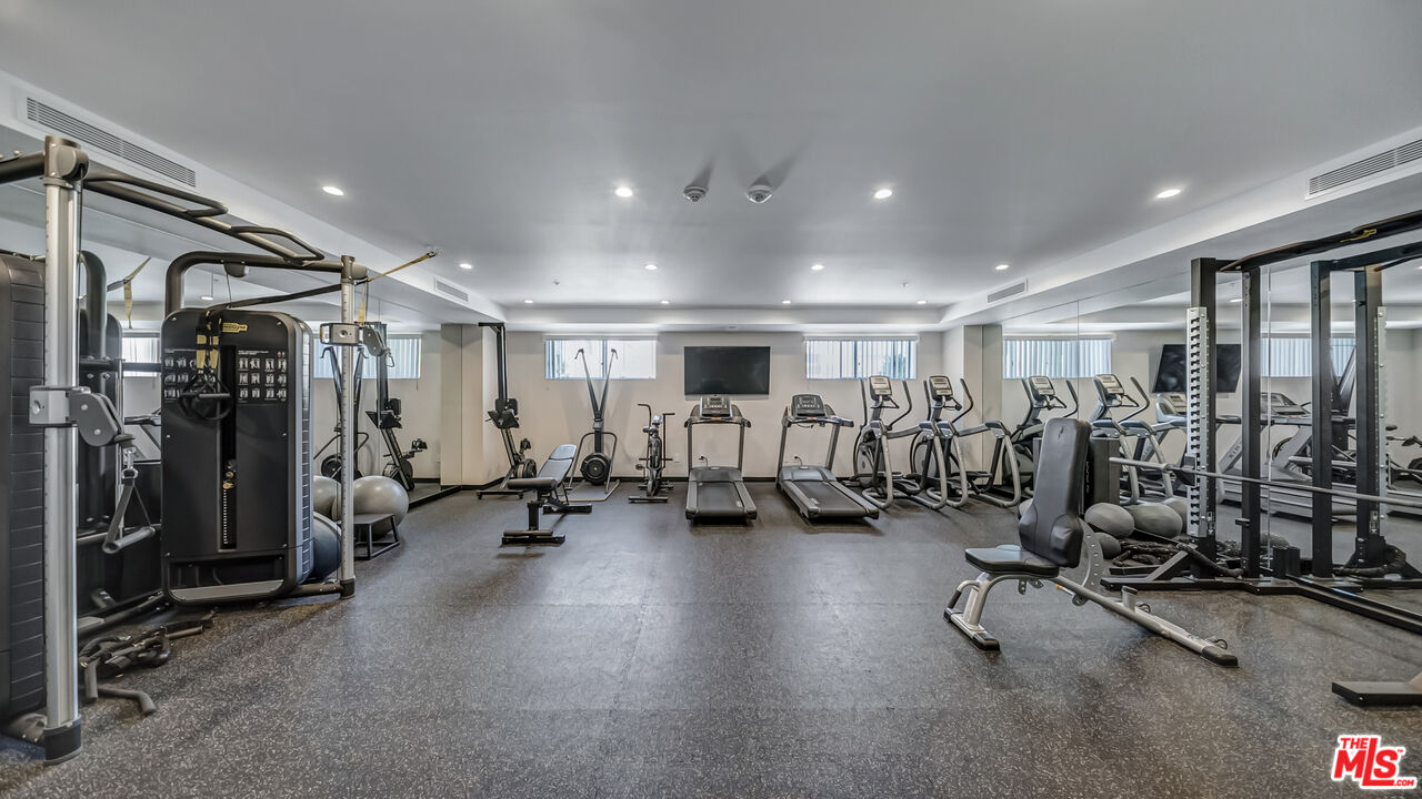 460 N Palm Dr Unit: 506PH