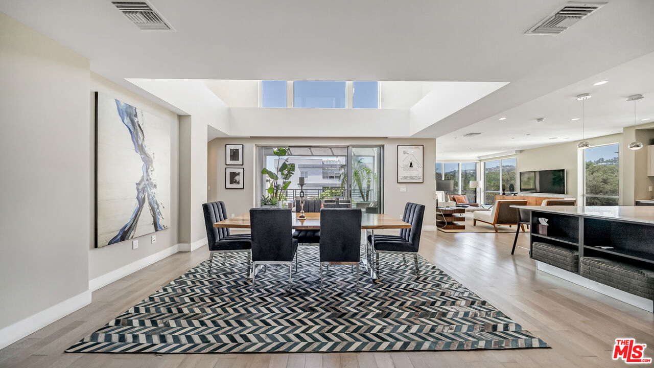 460 N Palm Dr Unit: 506PH