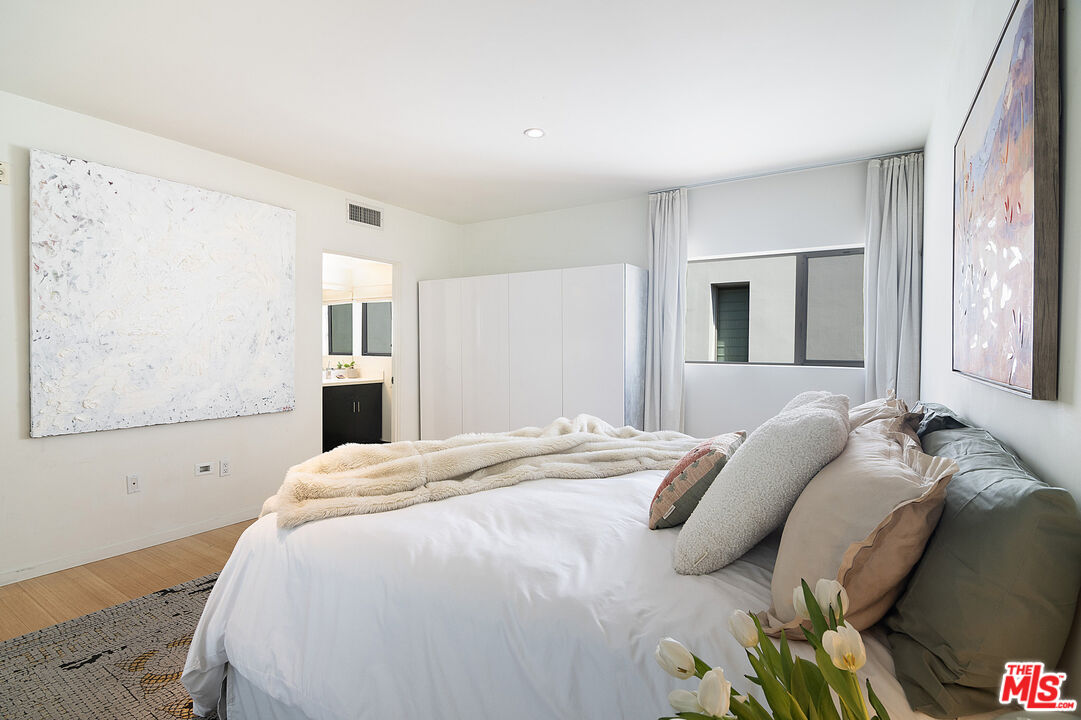 803 Wilcox Ave Unit: 11