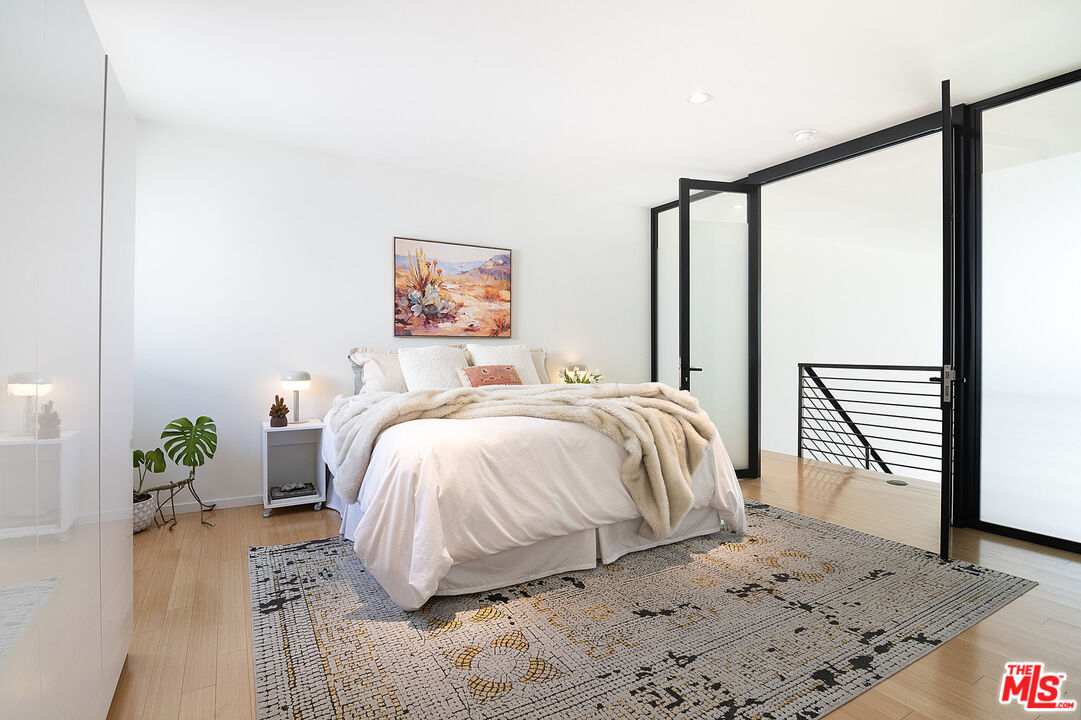 803 Wilcox Ave Unit: 11