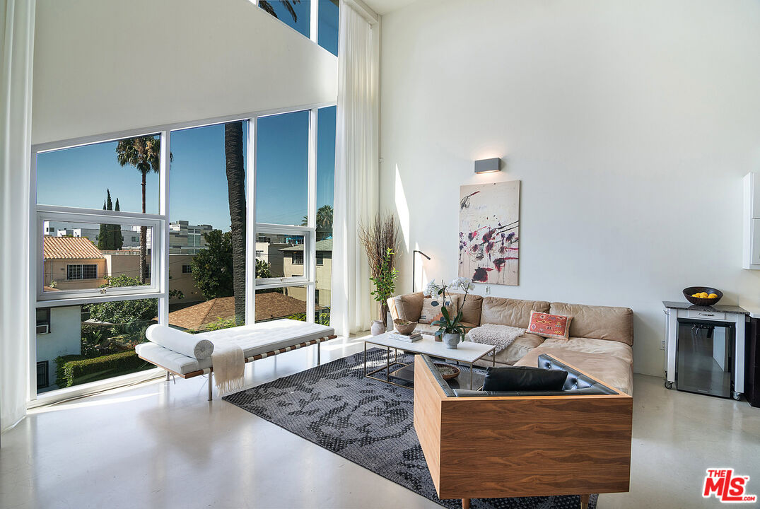 803 Wilcox Ave Unit: 11