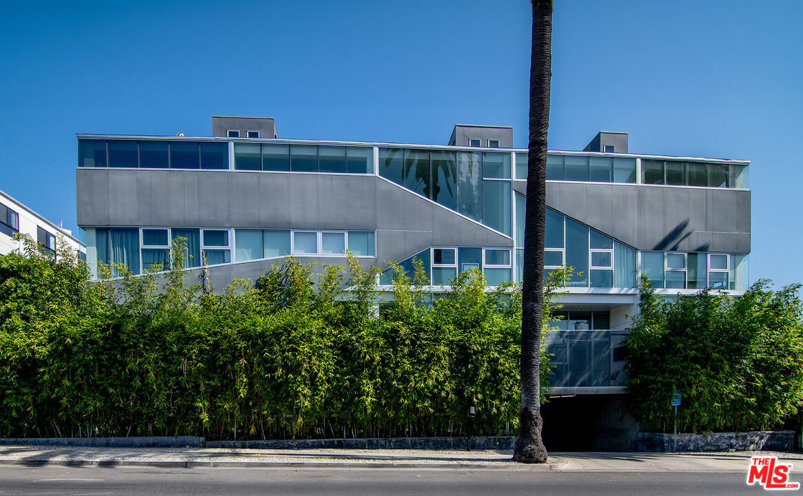 803 Wilcox Ave Unit: 11