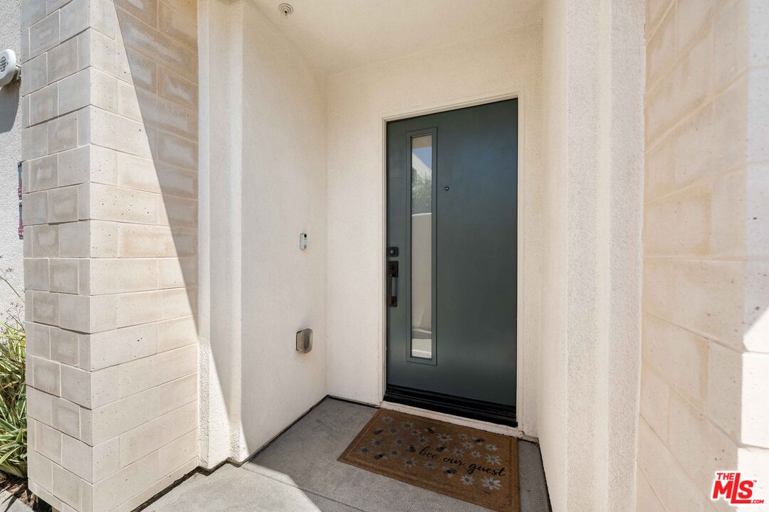 2911 W Exposition Pl Unit: 1