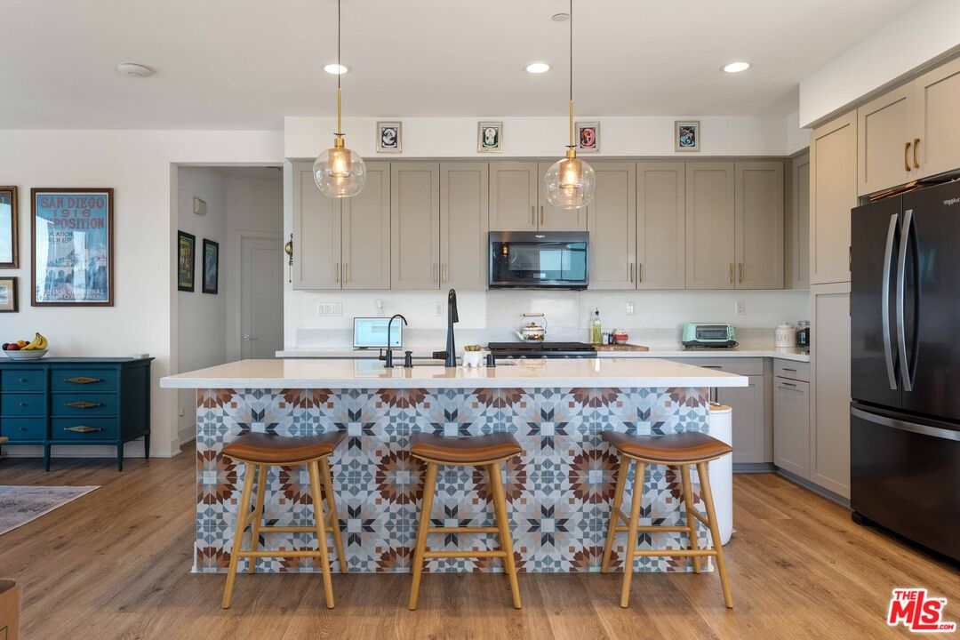 2911 W Exposition Pl Unit: 1