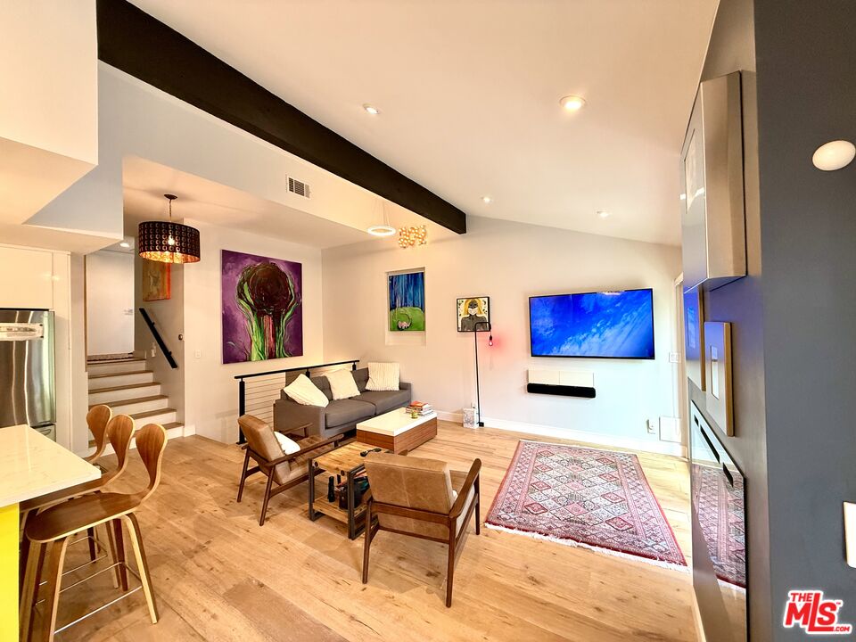4305 Alla Rd Unit: 8