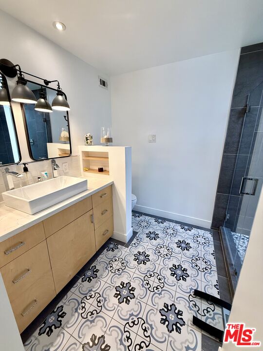 4305 Alla Rd Unit: 8