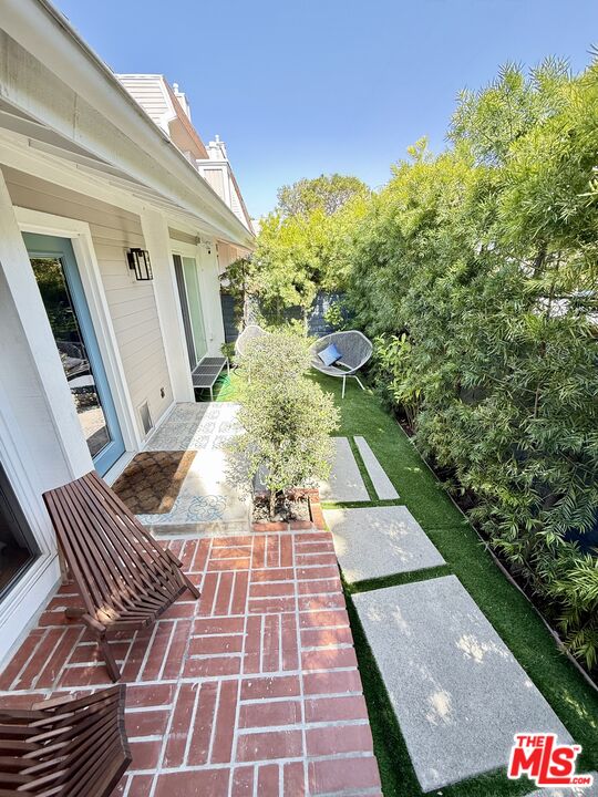 4305 Alla Rd Unit: 8