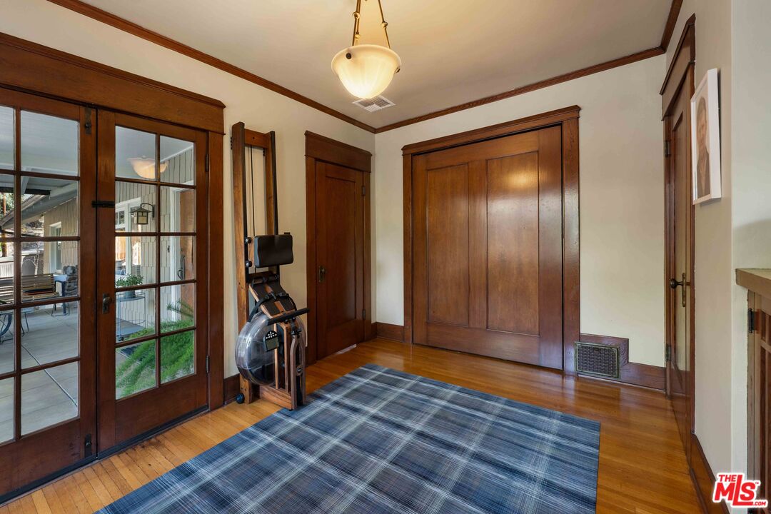 8050 Jovenita Canyon Dr