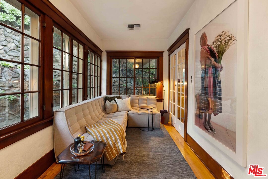 8050 Jovenita Canyon Dr