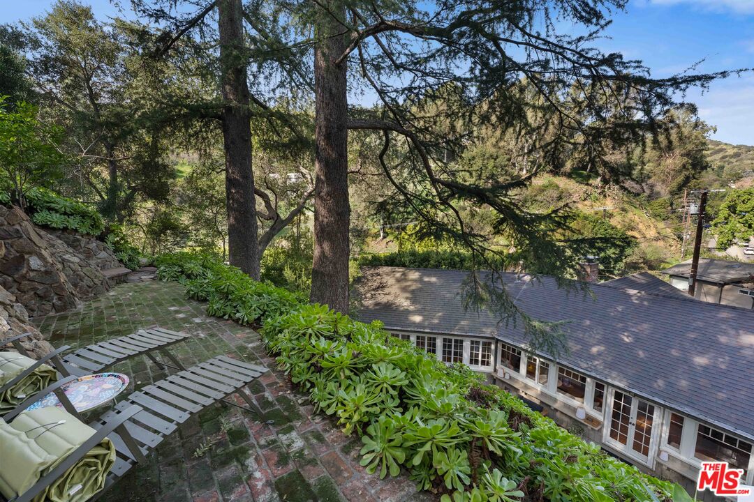 8050 Jovenita Canyon Dr