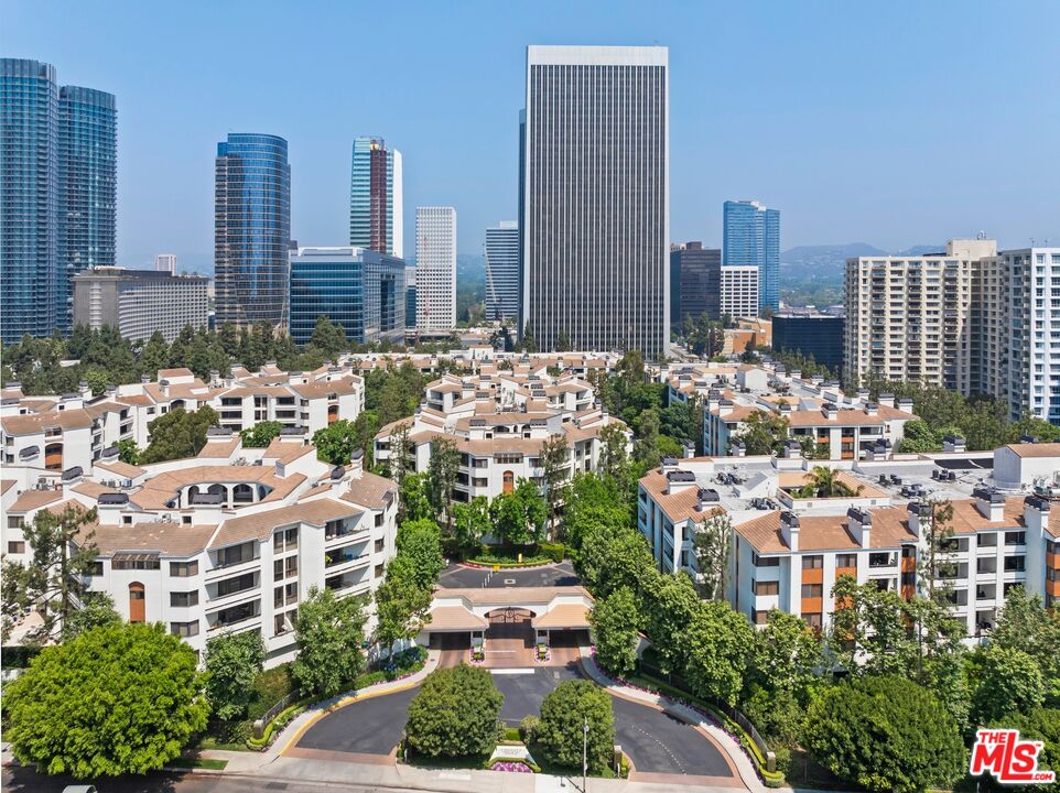 2132 Century Park Ln Unit: 404