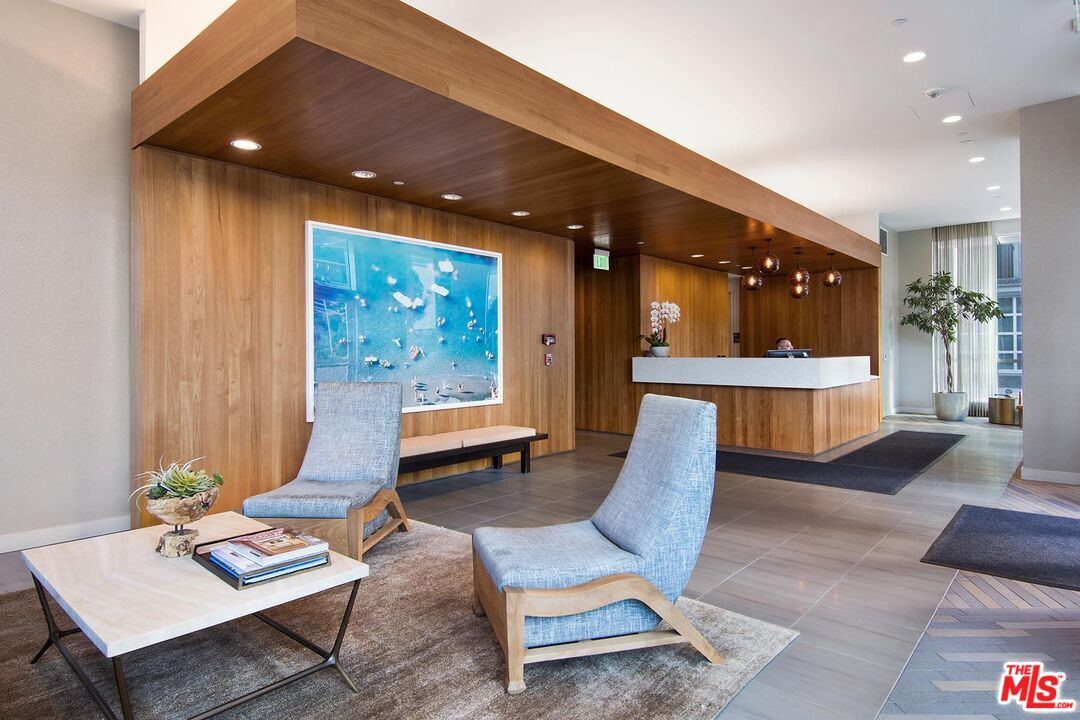 1705 Ocean Unit: 412