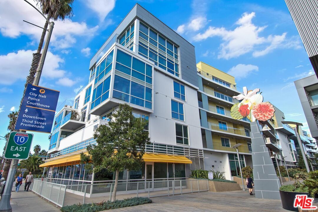 1705 Ocean Unit: 412