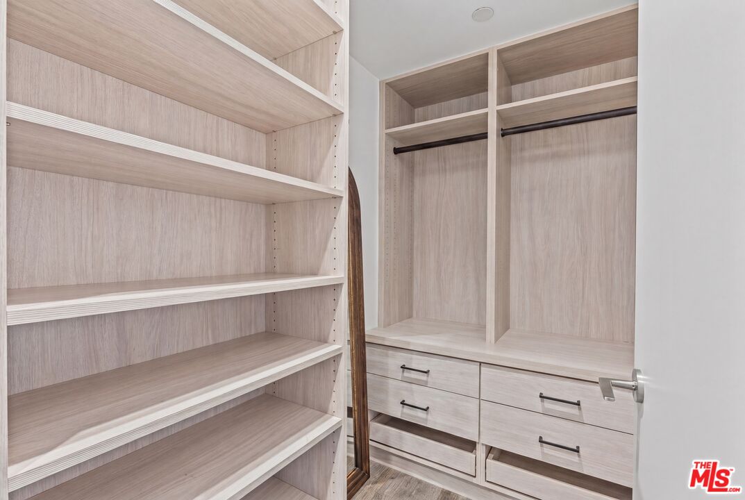 732 Huntley Dr Unit: A