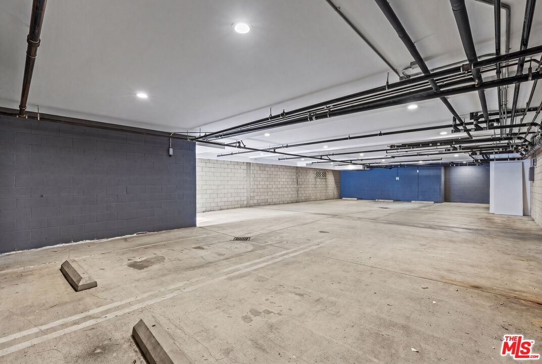 732 Huntley Dr Unit: A