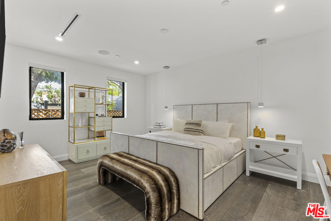 732 Huntley Dr Unit: A