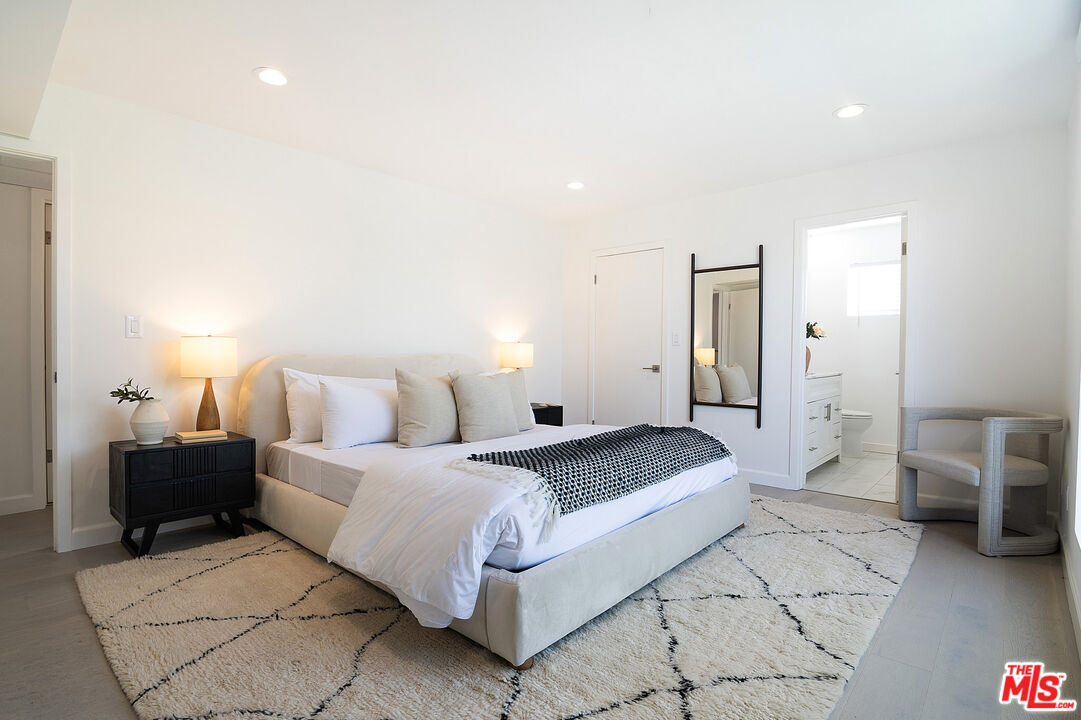 843 4th St Unit: 103