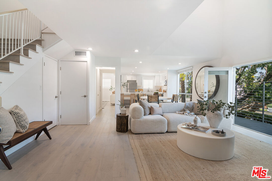 843 4th St Unit: 103