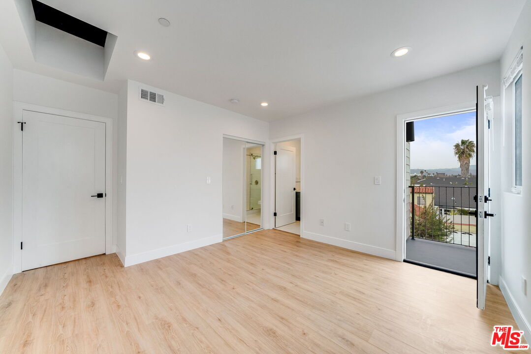 1800 S Highland Ave