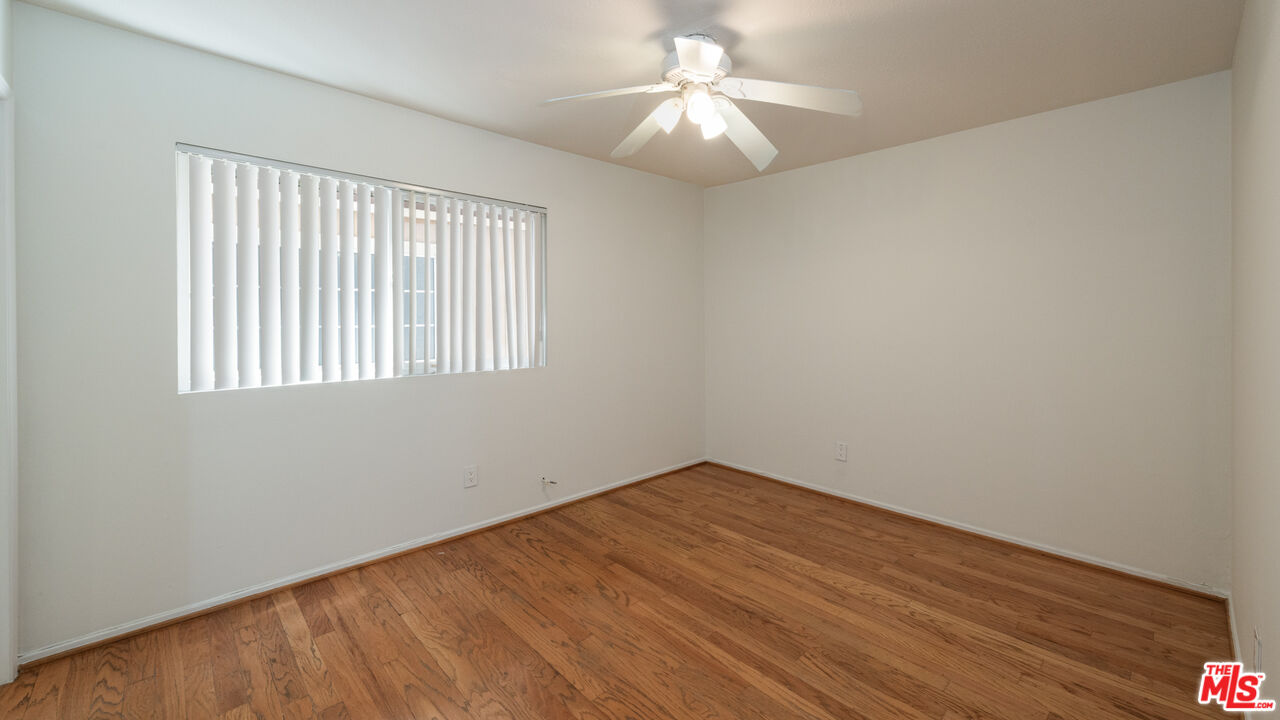 3102 Granville Ave