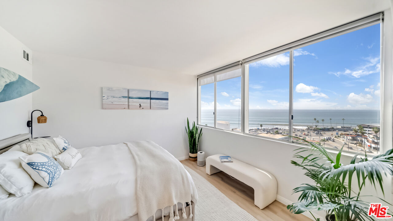 17350 W Sunset Blvd Unit: 605