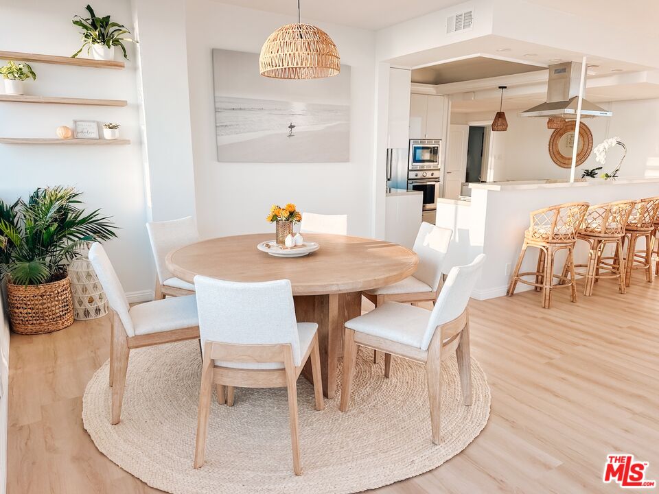 17350 W Sunset Blvd Unit: 605